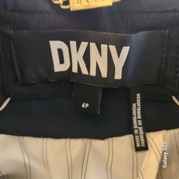 DKNY Blue Blazer. NWT. Size 4P - Picture 9 of 10